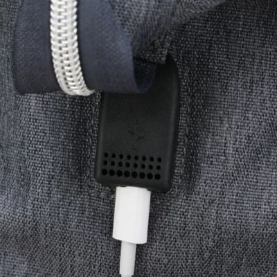 sac-à-dos-à-langer-gris-USB